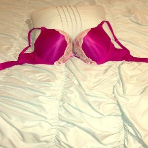 Victoria's Secret bombshell plunge pink bra